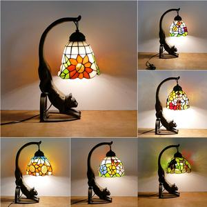 Lampe LED Tiffany rétro de style pastoral européen, corps en fer, base d'ampoule E27, lumière blanc chaud doux, durée de vie de 50 000 heures, lampes de table pour salon - Product Image 1