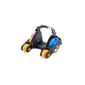 Detachable strap on adjustable light weight 4 wheel flashing roller skates with LED