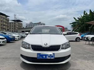 <span class=keywords><strong>Skoda</strong></span> <span class=keywords><strong>Fabia</strong></span>, août 2016, moteur 1,4 litre, transmission <span class=keywords><strong>automatique</strong></span> - Product Image 1