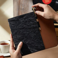 Carnet A5 Nouveau Style à Fleurs Dorées, Très Esthétique, Pliant en Trois, Élégant, Luxe Léger, pour Bureau et Réunions, avec Reliure Cousue, Idéal Cadeau