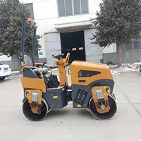 Compacteur vibrant mini de 1,5 tonne, rouleau à asphalte à double tambour, rouleau compresseur routier avec moteur Kubota