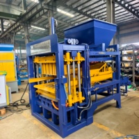Machine à former des blocs de ciment QT4-15B pour la production de pavés et de briques