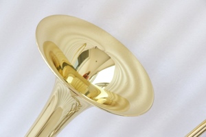 <span class=keywords><strong>Trombone</strong></span> Bb de haute qualité, <span class=keywords><strong>prix</strong></span> d'usine, avec corps en laiton laqué transparent, pistons à glissière en cupronickel - Product Image 6