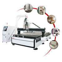Routeur CNC linéaire ATC 1325 à 12 outils avec changement automatique d'outils, broche 9kW et table à vide pour la découpe de portes d'armoires et de meubles