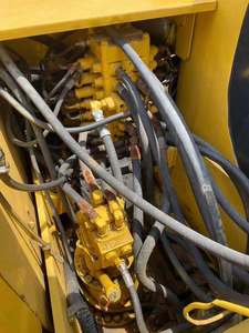 Excavatrice sur chenilles Komatsu PC120 11 tonnes, godet de 0,4 m, puissance de 69 kW, prix bas, occasion, fabriquée au Japon, moteur, boîte de vitesses et groupe hydraulique inclus. - Product Image 4