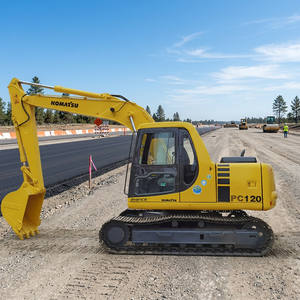 รถขุดตีนตะขาบ Komatsu PC120-6E มือสอง ขนาด 12 ตัน ระบบไฮดรอลิก พร้อมสีเดิมจากโรงงาน ประสิทธิภาพเสถียร - Product Image 1