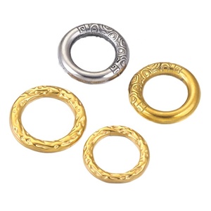 Connecteur rond embossé vintage 15-20 mm |   Maillons circulaires en acier inoxydable plaqué or PVD 18 carats pour la création de bijoux DIY (boucles d'oreilles, colliers) - Product Image 5