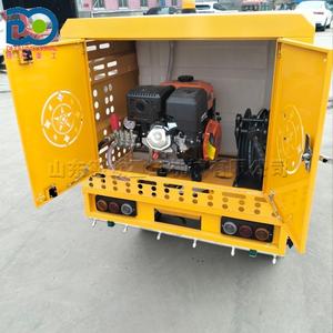 Nettoyeur de voirie haute pression à <span class=keywords><strong>trois</strong></span> roues électrique, économe en énergie, <span class=keywords><strong>pour</strong></span> <span class=keywords><strong>le</strong></span> nettoyage des huiles et des poussières sur les routes municipales - Product Image 6