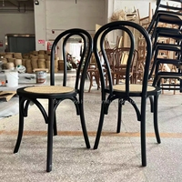 Chaise de salle à manger commerciale en bois courbé avec cadre en bois massif pour événement de noce moderne noire