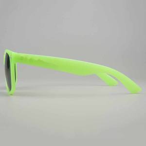 2025 Lunettes de soleil UV400 à la mode pour hommes et femmes Cadre carré classique en bleu jaune transparent vert-Nuances extérieures promotionnelles - Product Image 6