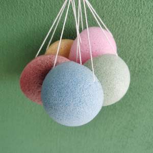 Esponjas Konjac naturales Esponjas de limpieza de carbón de bambú para limpieza <span class=keywords><strong>facial</strong></span> Suave y exfoliación Esponja de limpieza <span class=keywords><strong>facial</strong></span> - Product Image 5