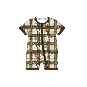 Personaliza el pelele de verano de punto suave con cremallera y manga corta para bebés, con estampado de camuflaje de pato, para niños pequeños. - Product Image 4