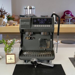 Cafetera Profesional Comercial para Espresso Recién Molido con Espumador de Leche - Product Image 4