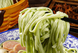 Nouilles de haute qualité, saines et hypocaloriques, aux feuilles de mûrier, courge amère et céleri, en polyester, pour usage promotionnel familial - Product Image 5