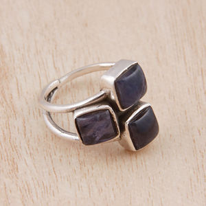 Anillo de piedras preciosas de Plata de Ley 925 más vendido Juego de diamantes Premium en estilo apilable Iolite Calidad impresionante para fiesta y boda - Product Image 2