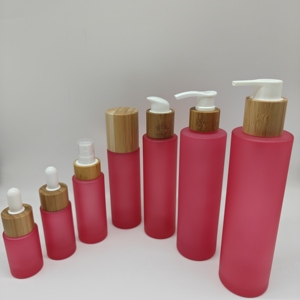 20ml 30ml 50ml 100ml 120ml 150ml 200ml Flacon en verre dépoli <span class=keywords><strong>rouge</strong></span> avec pompe de pulvérisation compte-gouttes en bambou - Product Image 3