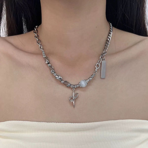 Collier croix gothique robuste en alliage, style punk, chaîne superposée, pour accessoires rétro tendance, bijoux de mode pour femmes - Product Image 3