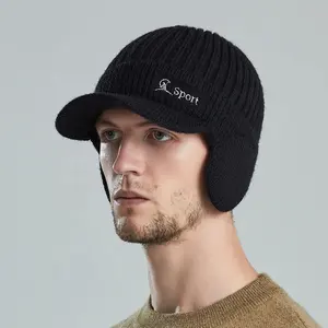 Hot Sale 2022 Männer Wintersport Mode warm gestrickte Mütze Ohren schützer Hut mit 5 Uni-Farben