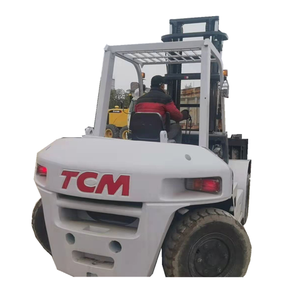 Élévateur DIESEL TOYOTA FD70 de 7 tonnes, chariot élévateur d'occasion du japon, en promotion - Product Image 1