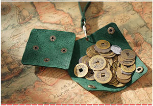 Commercio all'ingrosso Mini carino pieghevole <span class=keywords><strong>chiusura</strong></span> <span class=keywords><strong>a</strong></span> <span class=keywords><strong>scatto</strong></span> disegno pazzo cavallo in pelle portamonete <span class=keywords><strong>portafoglio</strong></span> <span class=keywords><strong>con</strong></span> portachiavi - Product Image 5