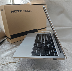 京智泉 14 英寸超薄笔记本电脑英特尔赛扬 N5095 双核 8GB+256GB SSD 铝制 IPS 显示屏无线 Windows 10 Pro - Product Image 1