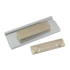 Distintivo in seta con magnete MM.70X25 con bottone ricamato con paillettes e perline per decorazione per capi e spilla da balia - Product Image 4