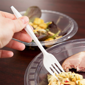 <span class=keywords><strong>Cubiertos</strong></span> de tenedor de plástico <span class=keywords><strong>desechables</strong></span> de peso medio pesado 7 pulgadas PS PLA blanco y negro para restaurante para llevar envuelto en plástico - Product Image 2