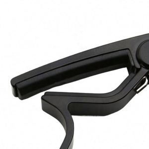 Capo de Guitarra Metálico Personalizado - Versátil y Ligero para Todos los Instrumentos de Cuerda: Acústica, Violín, Mandolina, Ukelele - Product Image 3