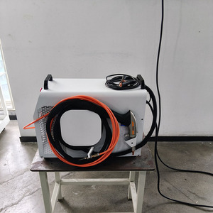 Mini Soldadora Portátil de Mano, <span class=keywords><strong>Precio</strong></span> Económico, 700W 800W, Máquina de Soldadura Láser de Fibra con Mango de Acero Inoxidable - Product Image 4