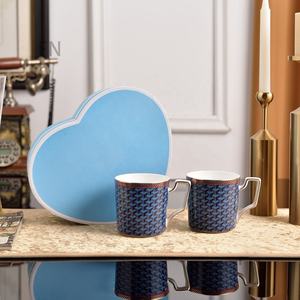 Tasse en céramique de porcelaine fine à motif stéréoscopique classique de luxe, la plus vendue, avec anse plaquée or, écologique, isotherme chaud/froid - Product Image 2