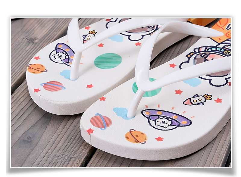 Summer Cartoon Flip-flops Women Non-slip PVC Plastic Beach Sandals Women Filp Flops Slippers