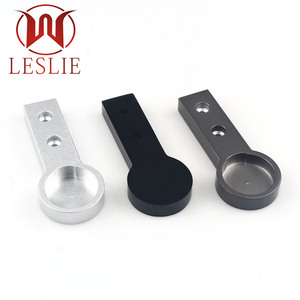 Soporte de pared de aleación de aluminio no desmontable para barra de armario Leslie YT 2515 - Product Image 1