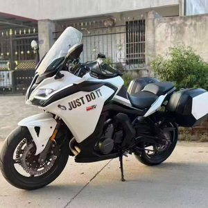 CFMO ToGT650 d'<span class=keywords><strong>occasion</strong></span> de haute qualité, avec moteur à double cylindre parallèle, complet avec compartiment à bagages Schade Touring. motocyclettes utilisées - Product Image 1