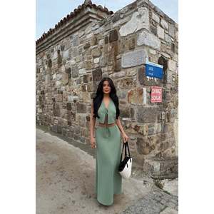 Ensembles de costumes pour femmes Khaki Stellana, élégants et stylés - Product Image 5