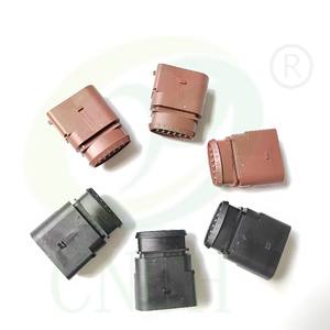 موصل ذكر مغلق بـ 14 طرفًا 6X0973817 لضفيرة أسلاك ملف المحرك لأودي - Product Image 3