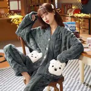 Tan Pajamas for women autumn/winter new flannel velvet cutting pattern Bear cartoon pajamas can be outwear