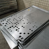 Panneaux de mur-rideau modernes en aluminium perforé à lattes 3D pour villas et hôtels – Revêtement intérieur/extérieur ignifuge et écologique