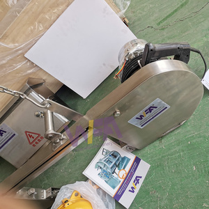 Scie à démembrer les carcasses de type ceinture pour porcs, équipement d'abattage d'abattoir à prix abordable pour la transformation porcine - Product Image 4
