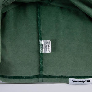 تي شيرت رجالي فضفاض بتصميم ممزق وياقة مستديرة، قميص قصير مطرز عالي الجودة للرجال - Product Image 2