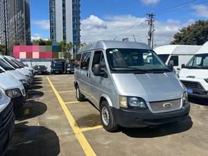 Voitures d'occasion <span class=keywords><strong>Ford</strong></span> <span class=keywords><strong>Transit</strong></span> Classic Mini Van LHD Manuelle Propulsion Arrière 5/6/7 Places 2.8T Diesel Faible Kilométrage Sans Accident Exportation 2013-2016 - Product Image 2