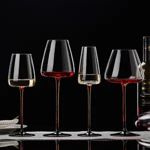 Verres à vin à pied créatifs personnalisés de 600ml grand verre à vin rouge en cristal fabriqué à la main de qualité supérieure pour la dégustation de vin de mariage