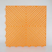 Dalles en plastique modulaires à emboîtement, installation facile, revêtement de sol temporaire portable moderne pour salle de sport, protection de gazon pour tente de réception et mariage