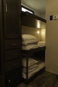 2020 Pré-vente 22FT Aluminium On-Road Campervan Motorhome et remorque de voyage pour le <span class=keywords><strong>camping</strong></span> familial en plein air pour les aventures en plein air! - Product Image 4