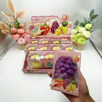 10 Model Mainan Squishy Buah dan Sayuran Baru yang Renyah, Anggur Nanas Stroberi dengan Suara Renyah, Mainan Remas PU Slow Rebound Grosir