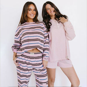 Abbigliamento da Notte per Donne, Pigiama a Righe in Morbido Cotone, Camicia a Maniche Lunghe e Pantaloncini, Abbigliamento per Casa e Notte - Product Image 3