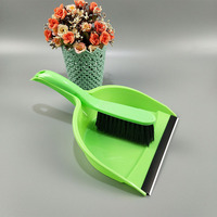 Ensemble de brosses de nettoyage écologiques Sunshine, mini balai et pelle à poils courts en TPR pour canapé, lit, clavier, cuisine, bureau et nettoyage des poils d'animaux