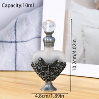 Botol Parfum Kupu-kupu Logam 10ml Bentuk Hati Botol Kaca Kosong Isi Ulang Minyak Atsiri Botol Minyak Attar Hadiah Dekorasi Rumah 81186-T