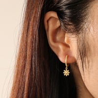 Nagosa Boutique Schmuck Sterling Silber 18 Karat Gold Vermeil Zirkonia Blume baumeln Creolen