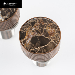 حنفية حوض من الفولاذ المقاوم للصدأ 304 مثبتة على السطح بثلاث فتحات ومقبضين من اليشم ومخرج مزدوج بتصميم كورلنغ بلون ذهبي وردي مصقول - Product Image 5