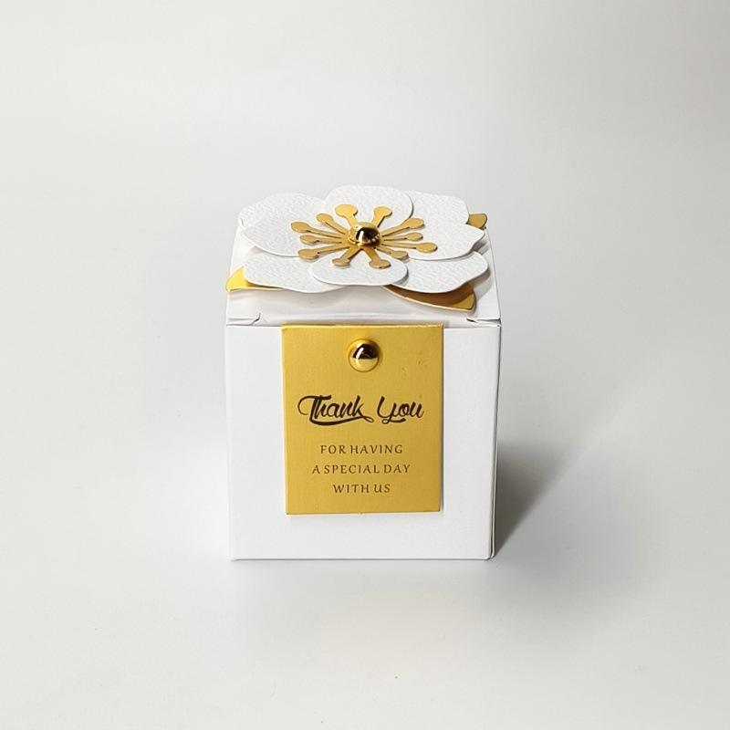 White(gold card+white flower)